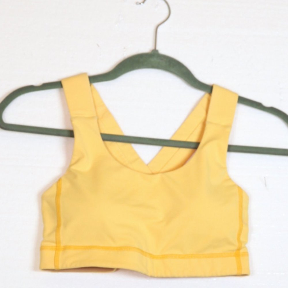 Lululemon Lemon Yellow Wide Strap SportsBra  sz 6
